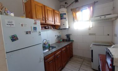 MUNRO PH A LA VENTA TRES AMBIENTES PRIMER PISO POR ESCALERA