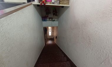 MUNRO PH A LA VENTA TRES AMBIENTES PRIMER PISO POR ESCALERA