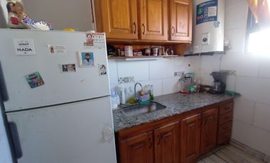 MUNRO PH A LA VENTA TRES AMBIENTES PRIMER PISO POR ESCALERA
