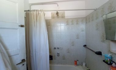 MUNRO PH A LA VENTA TRES AMBIENTES PRIMER PISO POR ESCALERA