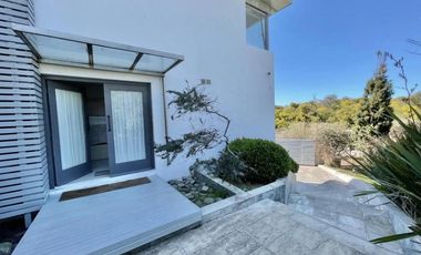Cod 102 CATEGORIA / ALQUILER Y VENTA - Sobre línea del mar