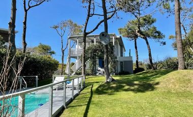 Cod 102 CATEGORIA / ALQUILER Y VENTA - Sobre línea del mar