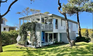 Cod 102 CATEGORIA / ALQUILER Y VENTA - Sobre línea del mar