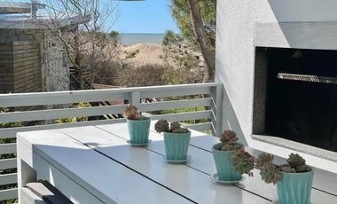 Cod 102 CATEGORIA / ALQUILER Y VENTA - Sobre línea del mar