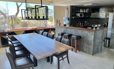 Cod 102 CATEGORIA / ALQUILER Y VENTA - Sobre línea del mar