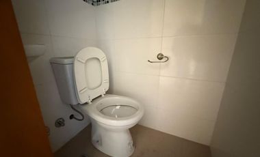 Amplio local comercial a la Venta en Sarandi