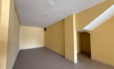 Amplio local comercial a la Venta en Sarandi