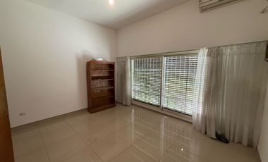 Casa en alquiler Moron