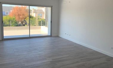 Impecable SE ALQUILA / SE VENDE  - Fincas de Iraola II