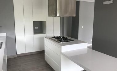Impecable SE ALQUILA / SE VENDE  - Fincas de Iraola II