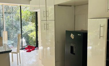 SE RENTA CASA EN VILLAS DEL BOSQUE EN LOMAS.  DE VISTA HERMOSA, CUAJIMALPA