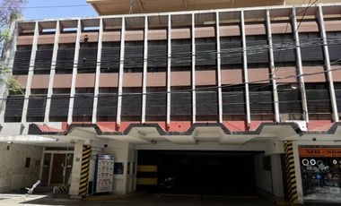 Venta Cochera Fija y Cubierta en Balvanera