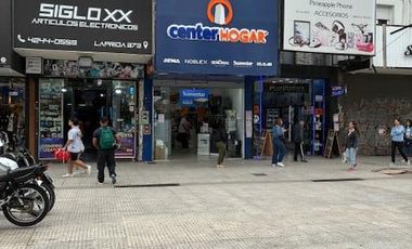 Local sobre la peatonal Laprida- Lomas de Zamora Oeste