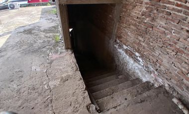 3/4  locales en bloque en San Miguel