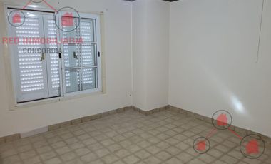 Departamento interno en planta alta