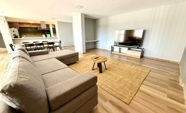 Departamento en alquiler temporario, tres dormitorios, cochera