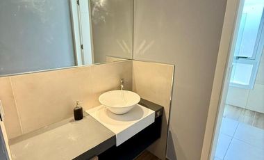 Departamento en alquiler temporario, tres dormitorios, cochera