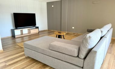 Departamento en alquiler temporario, tres dormitorios, cochera