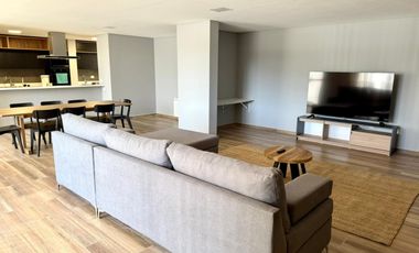 Departamento en alquiler temporario, tres dormitorios, cochera