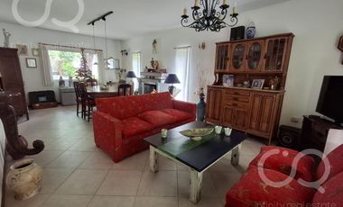 OPORTUNIDAD - Casa en venta en Barrio Bermudas