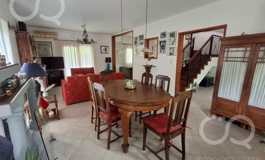 OPORTUNIDAD - Casa en venta en Barrio Bermudas