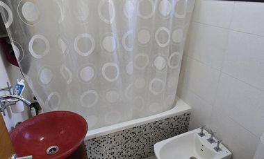 Casa con pileta y quincho en Las Tardes, Roldán.