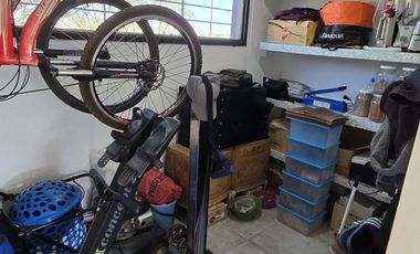 Casa con pileta y quincho en Las Tardes, Roldán.