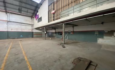 Depósito en Munro