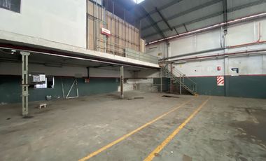 Depósito en Munro