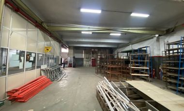 Depósito en Munro