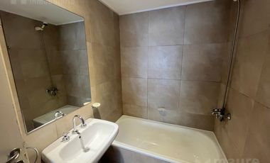Oficina en venta en Recoleta Monoambiente apto profesional Vigilancia