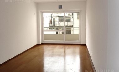 Oficina en venta en Recoleta Monoambiente apto profesional Vigilancia