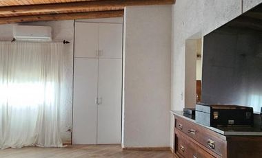 Casa en Alquiler, 4 Dormitorios, Villa Allende Golf