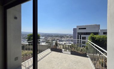 Departamento con terraza privada y 2 estacionamientos en excelente precio