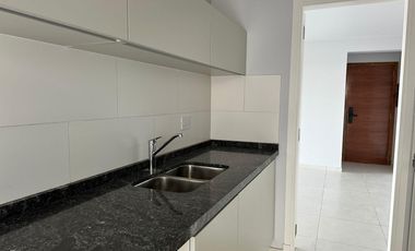 Departamento en  venta, dos dormitorios con cochera, Opera Park
