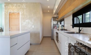 Espectacular casa en Terralagos, sector laguna