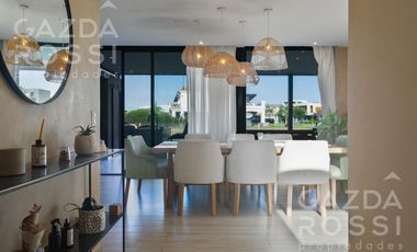 Espectacular casa en Terralagos, sector laguna