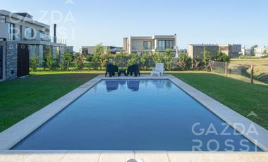 Espectacular casa en Terralagos, sector laguna