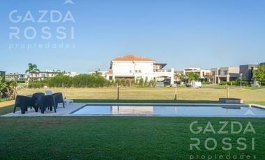 Espectacular casa en Terralagos, sector laguna