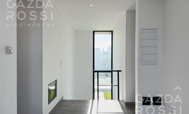 Espectacular casa en Terralagos, sector laguna