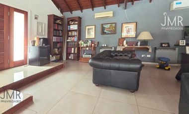 CASA EN VENTA LOS LAGARTOS COUNTRY CLUB | LOTE 803 M² | 3 DORMITORIOS | PILETA | FINANCIACIÓN