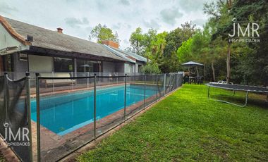 CASA EN VENTA LOS LAGARTOS COUNTRY CLUB | LOTE 803 M² | 3 DORMITORIOS | PILETA | FINANCIACIÓN