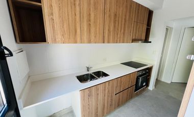 Departamento de 2 ambientes CON DETALLES DE CATEGORÍA en venta, en San Isidro.