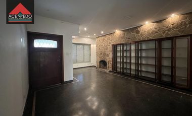 Casa sobre Rodriguez Peña 471