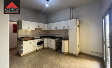 Casa sobre Rodriguez Peña 471