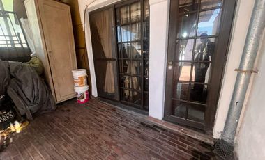 PH 3 ambientes con terraza en Villa Lynch (permuta por departamento 2 amb.)