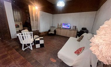 PH 3 ambientes con terraza en Villa Lynch (permuta por departamento 2 amb.)