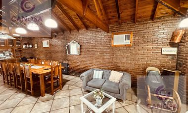 CASA QUINTA EN EL TRÉBOL - EZEIZA