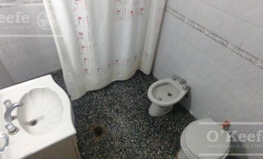 Casa en venta 3 ambientes con patio - Quilmes, Apta crédito