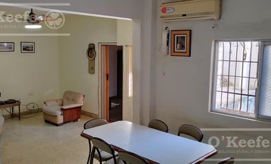 Casa en venta 3 ambientes con patio - Quilmes, Apta crédito
